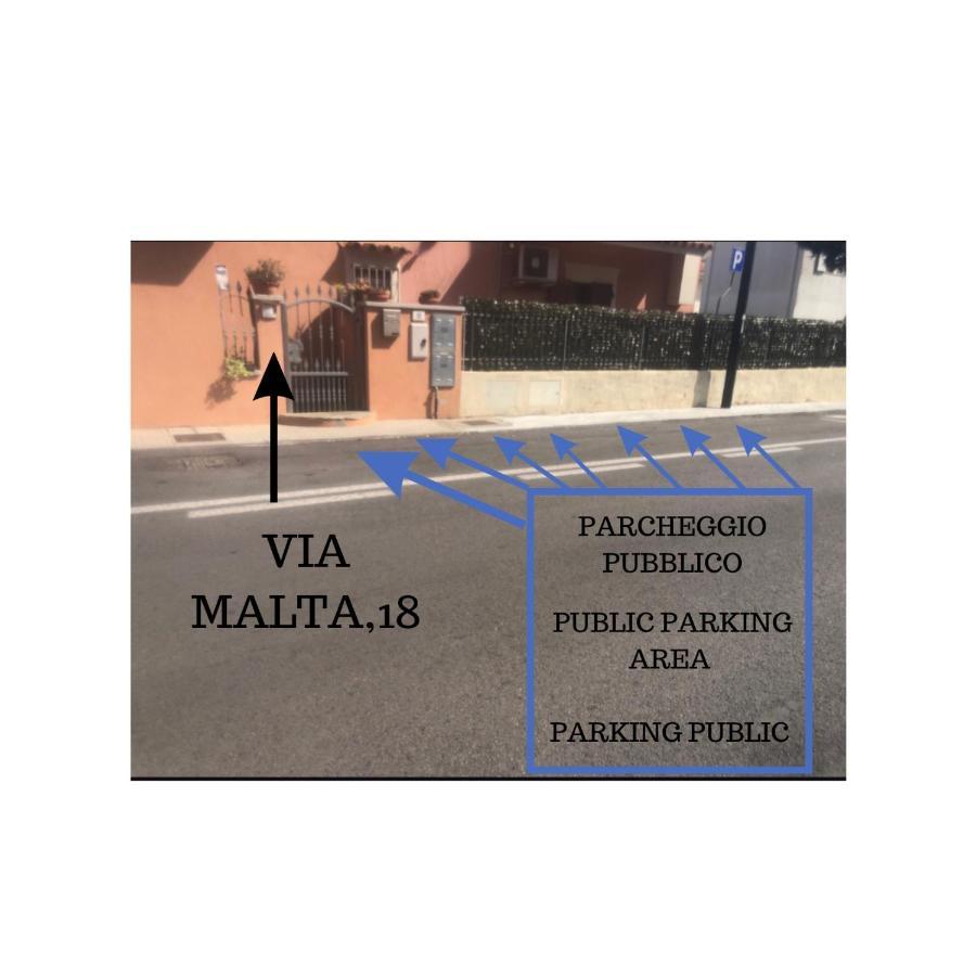 Presso La Maison De Gioel Usufruirai Di Un Appartamento Indipendente Dotato Di Uso Cucina E Lavatrice Arredato In Maniera Funzionale Situato In Ottima Posizione Vicino A Supermercati Caffetterie Pasticcerie Bar Pizzerie E Tanti Altri Servizi Olbia Exteriör bild